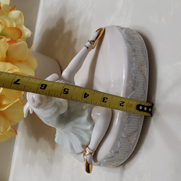 Collectible Porcelain Light Green, Gold, Ballerina, Music Box - Picture 8 of 11